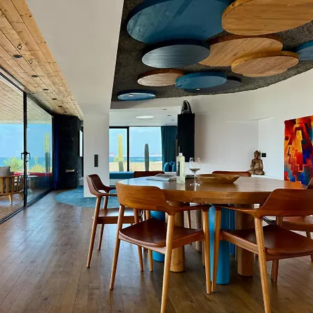 Vila Canaryislandshost I Petra