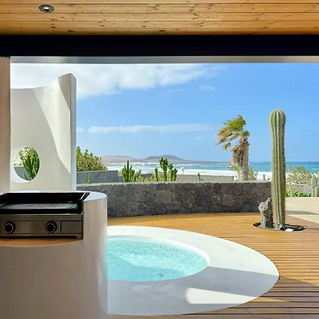 Canaryislandshost I Petra Vila *