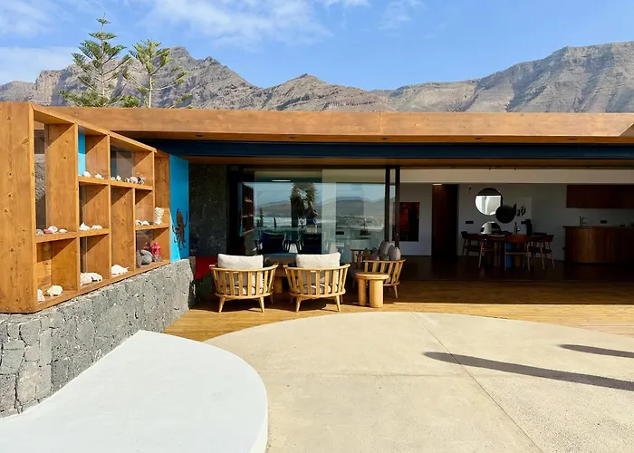 Canaryislandshost I Petra Famara