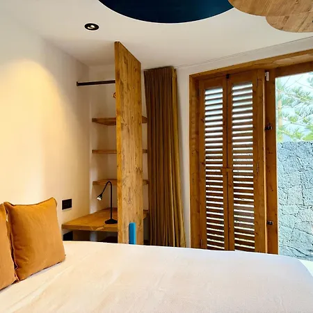 Canaryislandshost I Petra * فامارا